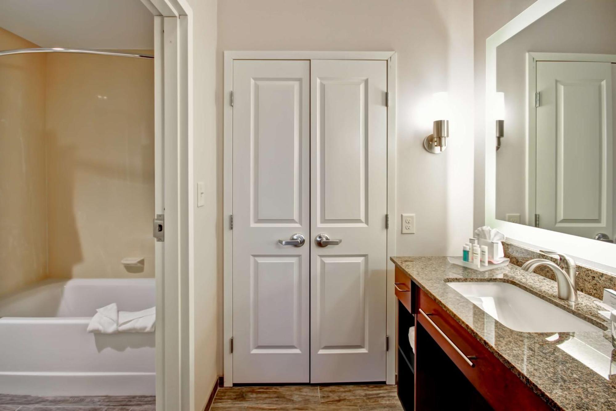 Homewood Suites By Hilton Greeley Extérieur photo